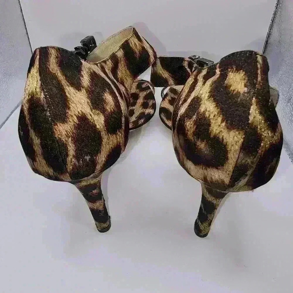 Will Fancy Leopard print High Heels - Picture 3 of 8